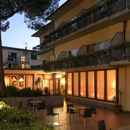 Hotel Lilly